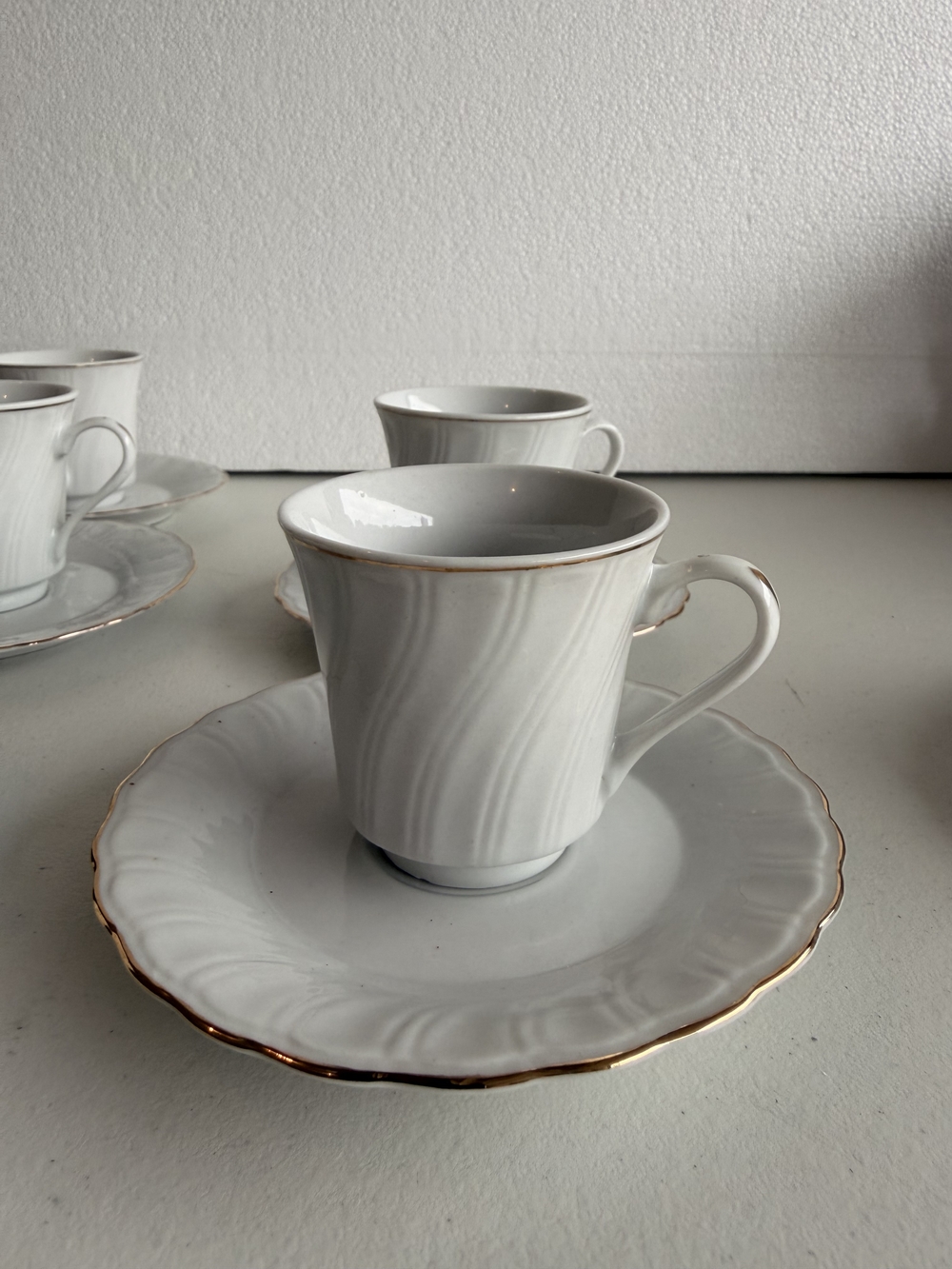White Porcelain Expresso Size Cup and Saucer with Gold Trim Set (6)